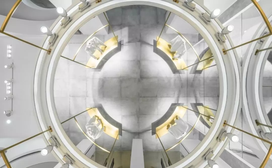 成(chéng)都(dōu)商鋪裝修