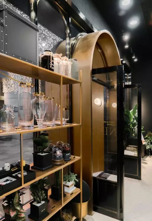 成(chéng)都(dōu)商鋪裝修