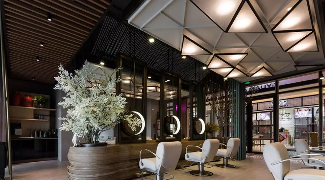 成(chéng)都(dōu)商鋪裝修