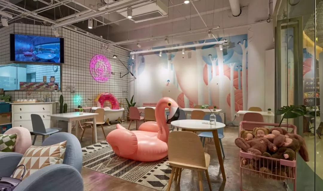 成(chéng)都(dōu)辦公室裝修