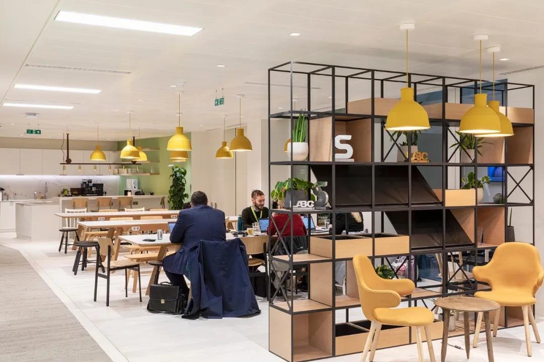 成(chéng)都(dōu)辦公室裝修