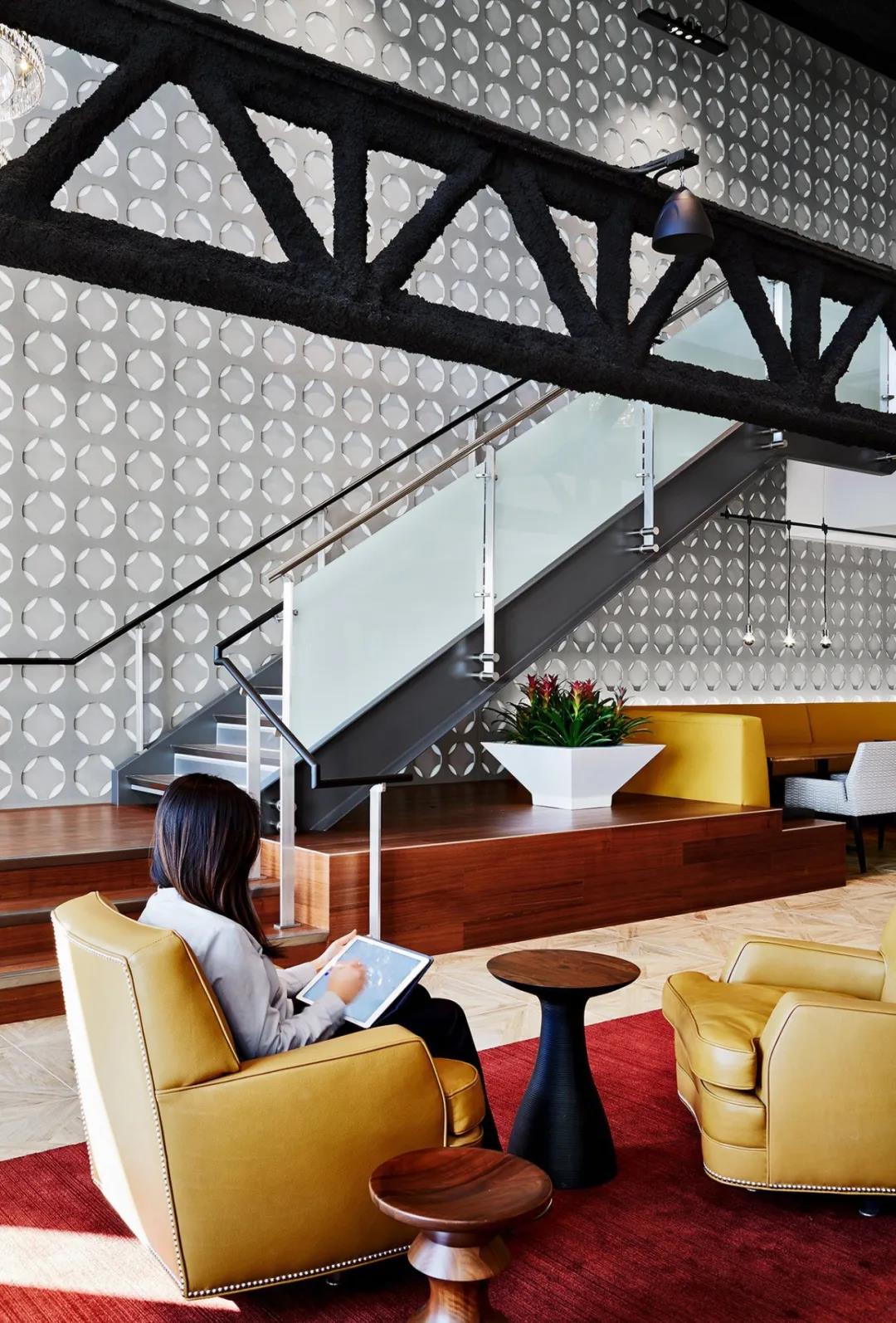 成(chéng)都(dōu)辦公室裝修