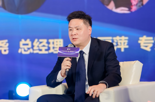 上尊建築裝飾總經(jīng)理